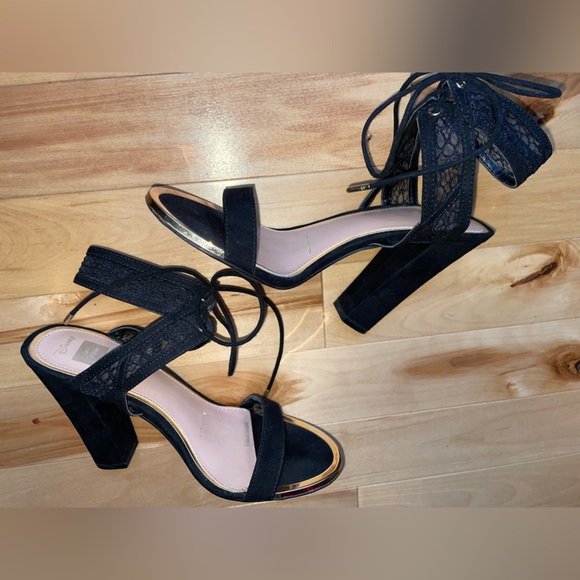 Disney/Spring| 7 Alice in Wonderland Heels - Picture 4 of 10